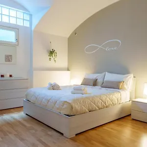 centro-storico-duomo-a-5-minuti-m1-wifi-netflix.it-lombardy.com/